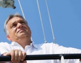 Тесните връзки между Орбан и US консерватори