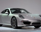 Как Porsche ще запази легендарния си модел 911?