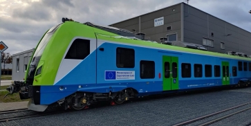 Какво предлагат новите е-влакове „Шкода"? + видео