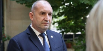 Радев:Мястото на България не е в Коалиция на желаещите