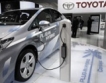 Toyota пуска 11 нови хибридни модела през 2012 г.