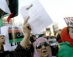  Тълпи пред банките в Триполи