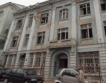 Сграда в центъра на Варна се руши