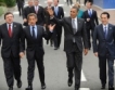 Лица от Г-8 извън протокола