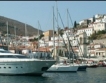 Гърция продава ОТЕ, пристанища и банка