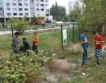 Бежанци от София включени в пермакултурна градина