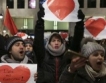 Протести в Берлин за и против "бежанците"