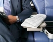 Празна средна седалка в самолетите